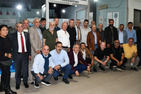 Navy White And Red Modern Breaking News Twitter Post