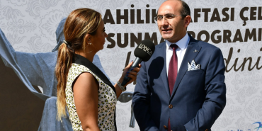 Siyah ve Sarı Kule Vinç İnşaat Kartvizit (1)